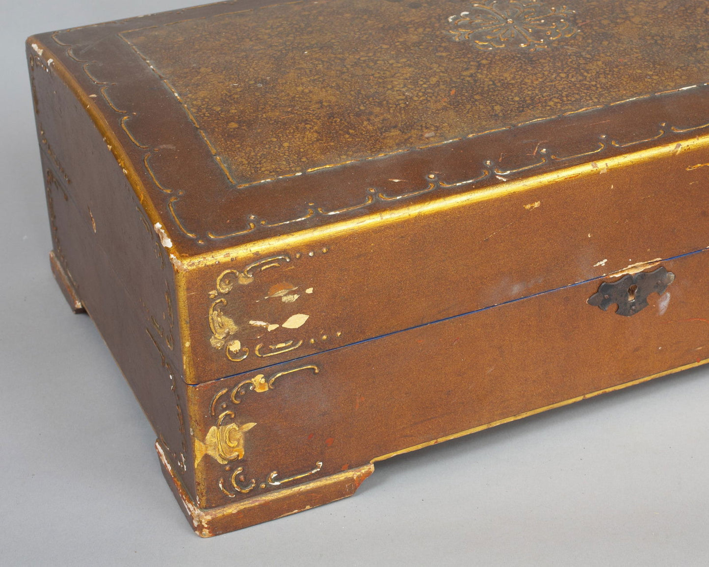 A Canton "Emperor" Ivory Chess Set - Luke Honey | Antiques, Chess, Backgammon & Games