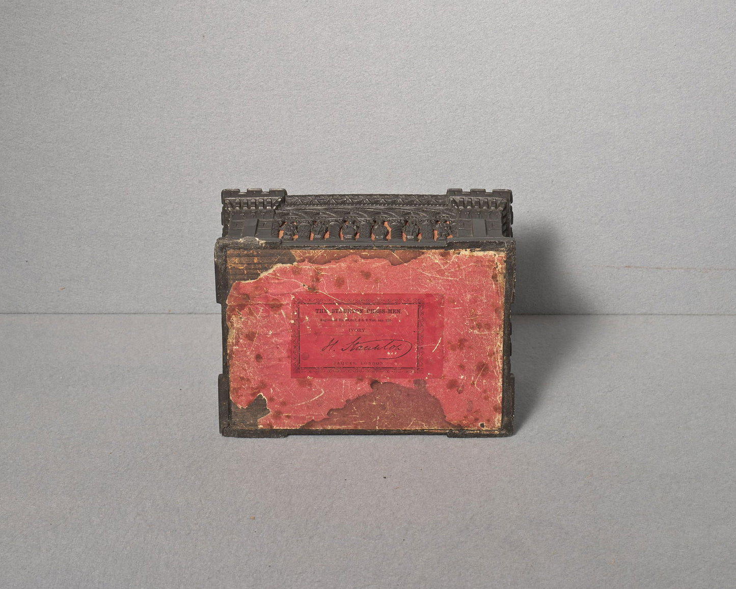 A Jaques Chess Set with Cartonpierre Box, 1880 - Luke Honey | Antiques, Chess, Backgammon & Games