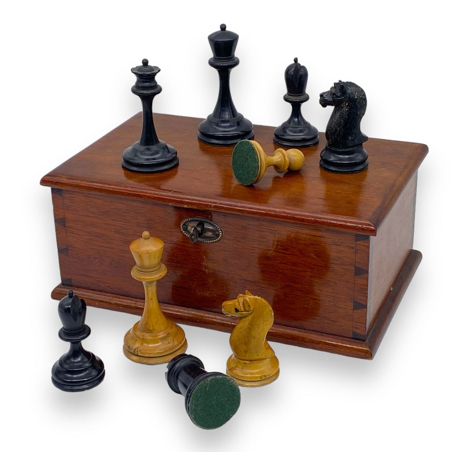 'Staunton' Chess Set & Board, circa 1900 - Luke Honey | Antiques, Chess, Backgammon & Games