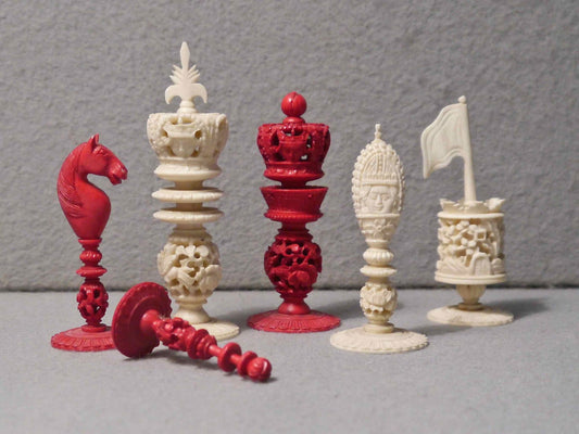 “Burmese Pattern” Ivory Chess Set, circa 1840 - Luke Honey | Antiques, Chess, Backgammon & Games