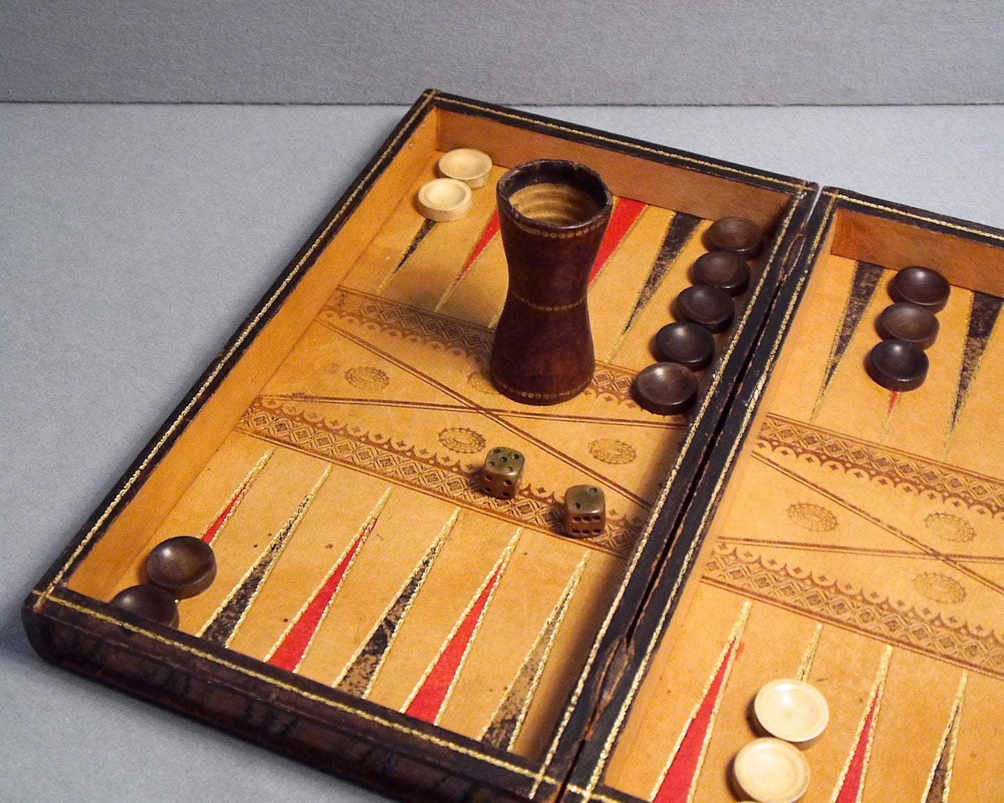 History of Scotland Games Board, circa 1890 - Luke Honey | Antiques, Chess, Backgammon & Games