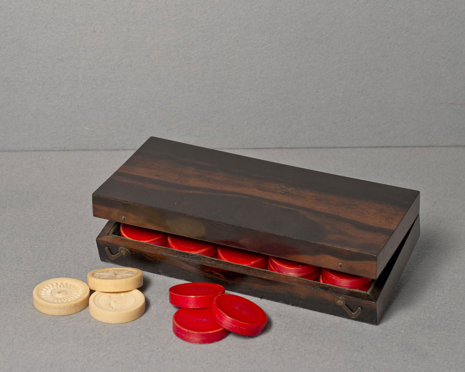 Holtzapffel Ivory Games Counters, circa 1850 - Luke Honey | Antiques, Chess, Backgammon & Games