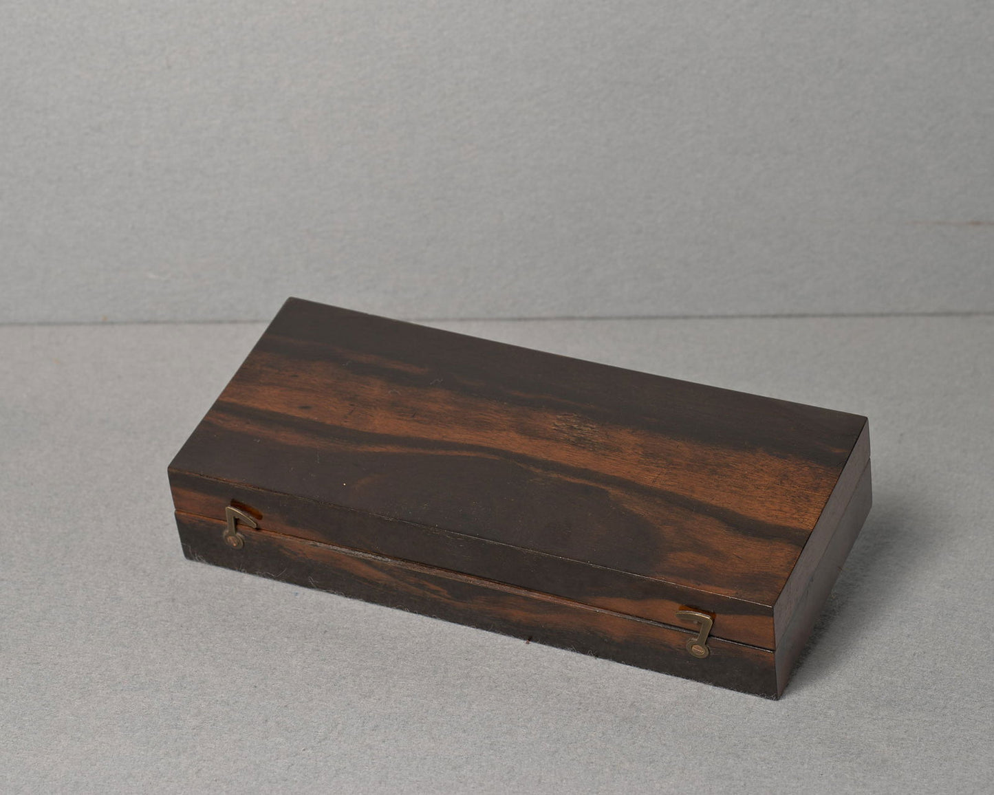 Holtzapffel Ivory Games Counters, circa 1850 - Luke Honey | Antiques, Chess, Backgammon & Games