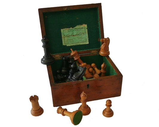 Jaques Staunton Boxwood Chess Set, c. 1915-20 - Luke Honey | Antiques, Chess, Backgammon & Games