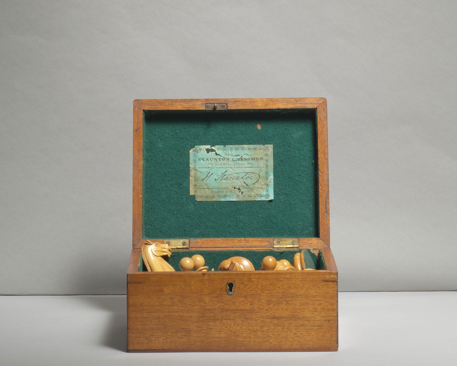 Jaques Staunton "Club" Chess Set - Luke Honey | Antiques, Chess, Backgammon & Games