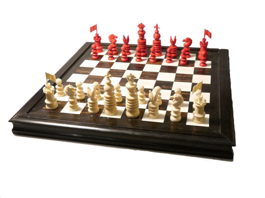Leuchars Chess Set and Board, 19th century - Luke Honey | Antiques, Chess, Backgammon & Games