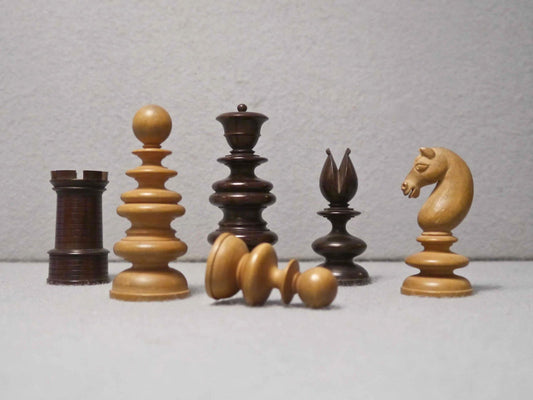 Signed Calvert Chess Set, Early 19th century - Luke Honey | Antiques, Chess, Backgammon & Games