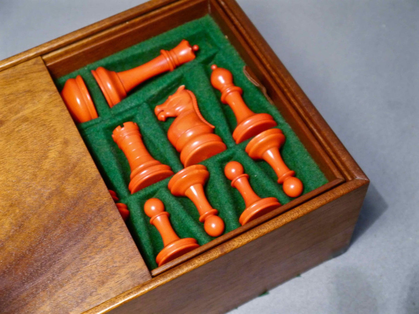 Staunton Ivory Chess Set, circa 1930 - Luke Honey | Antiques, Chess, Backgammon & Games
