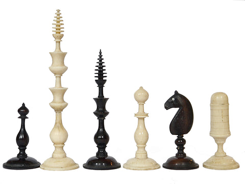 Antique Biedermeier 'Spindle' Chess Set